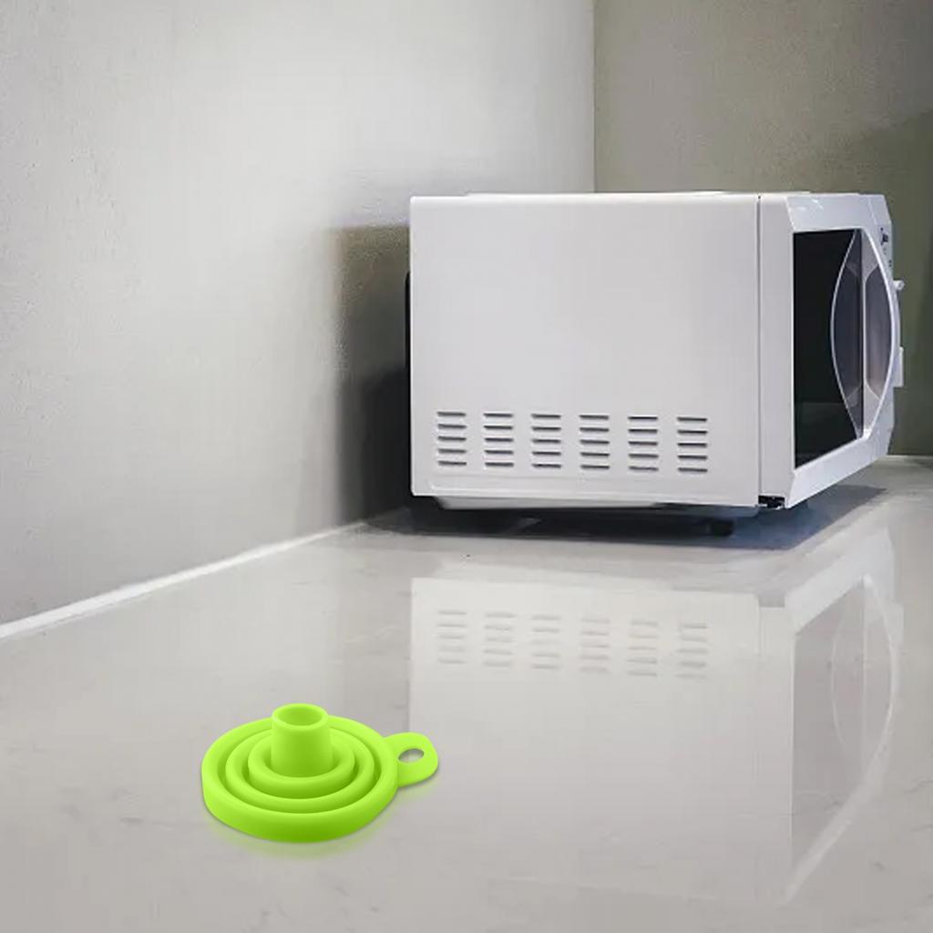 Sleek Portable Funnel Design Made of Heat Resistant Silicone Material