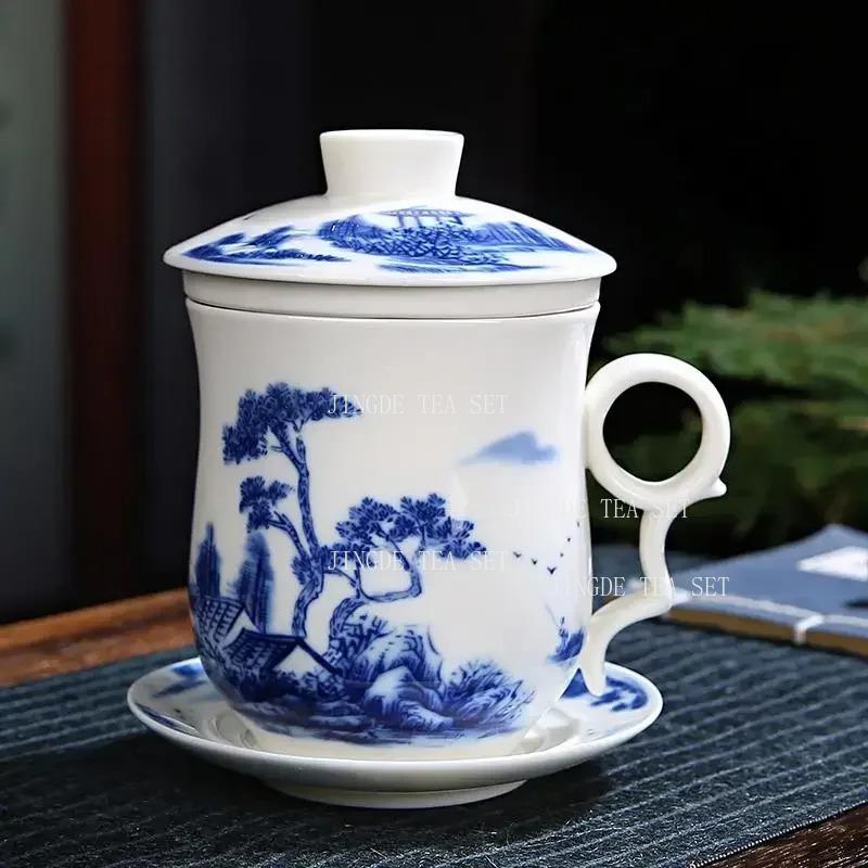 4-teiliges Teetassen-Set Persönliche Teetasse Keramik mit innerem Filter und Deckel Wasserbecher Blau-Weißes Porzellan Büro Konferenzbecher