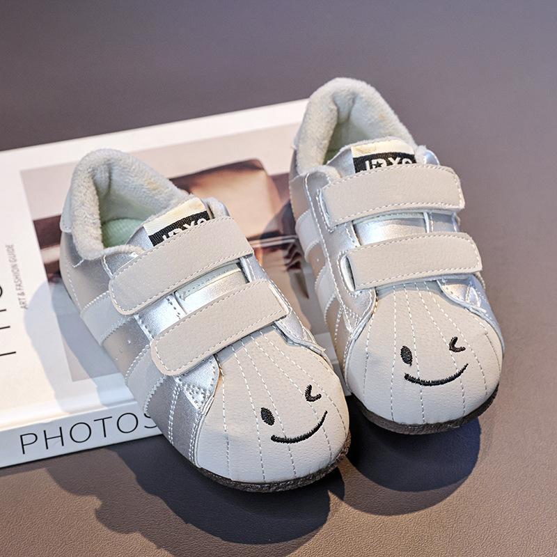 

Children s cotton shoes for older kids, new autumn and winter models, girls soft-soled non-slip leather panel shoes, boys casual warm shoes 31-37Code one hand7Double срібний