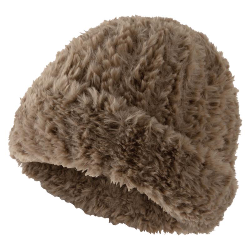 Women's Large Head Circumference White Knitted Wool Beanie - Fluffy, Warm, and Face-Slimming for Autumn and Winter