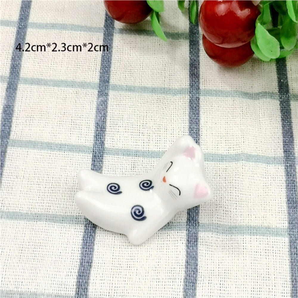 Ceramic Cute Cat Chopstick Holder Japanese Style Chopsticks Rest Pillow Tableware Restaurant Kitchen Chopstick Spoon Rack