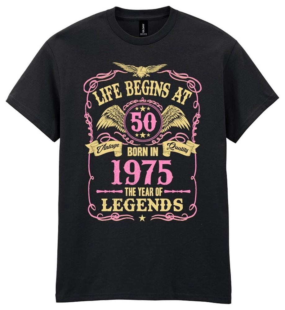 

Жизнь начинается в 50 Женская футболка на 50-летие РОЖДЕНА 1975 50-й подарок Дамы 70-е 3XL