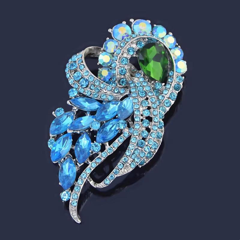 Luxury Full Crystal Women Men Twist Brooch Badges Exquisite Party Banquet Rhinestone Pin Vintage Clothing Coat Accessories