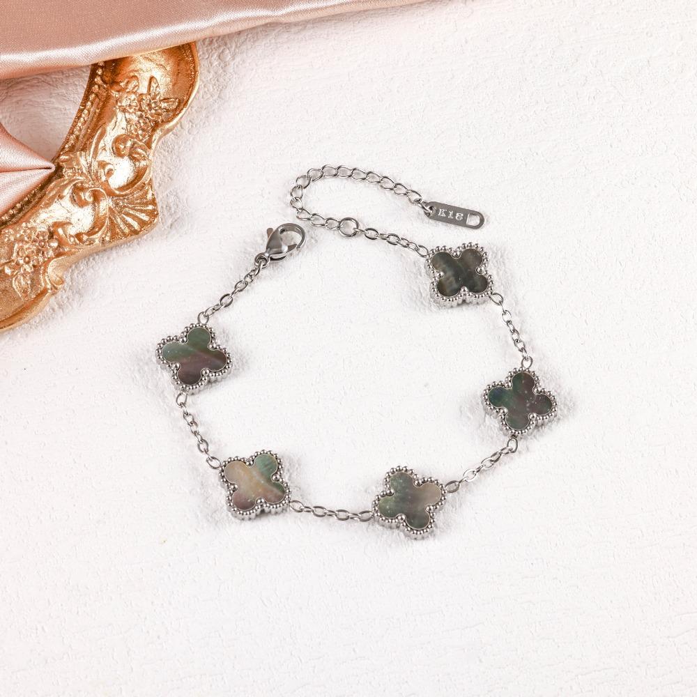 High-quality 13mm Four-leaf Clover Shell Bracelet Colorfast Plating Women's Bangle