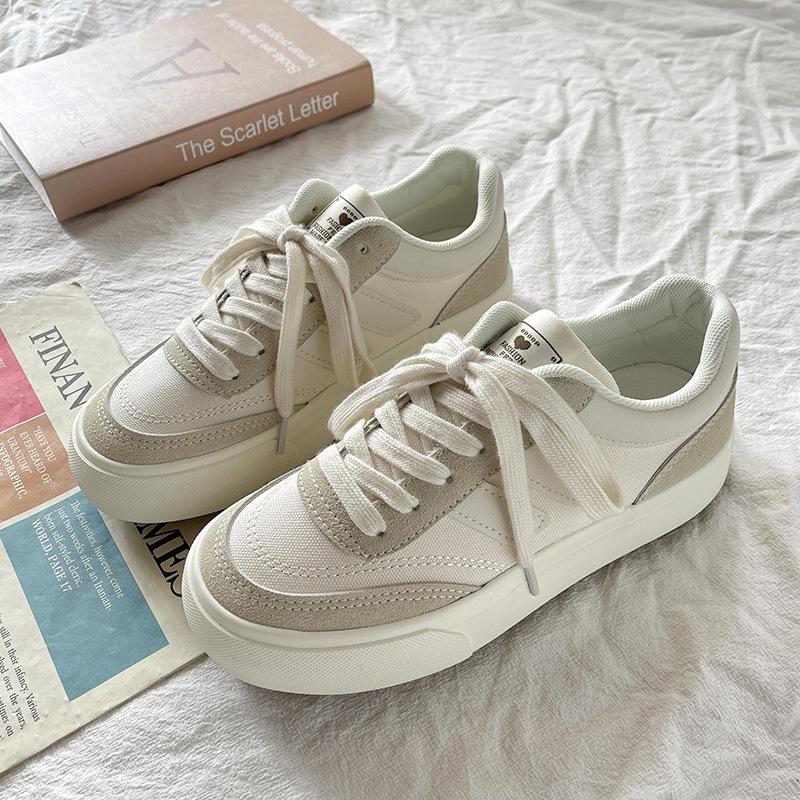 2025 Spring and Autumn New Platform Canvas Shoes Women's Niche Design Retro Hong Kong Style Board Shoes Student Casual White Shoes