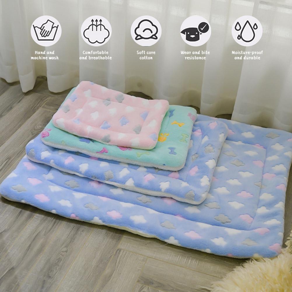 Flannel Pet Mat Dog Bed Cat Bed Thicken Sleeping Mat Dog Blanket Mat For Puppy Kitten Pet Dog Bed for Small Large Dogs Pet Rug