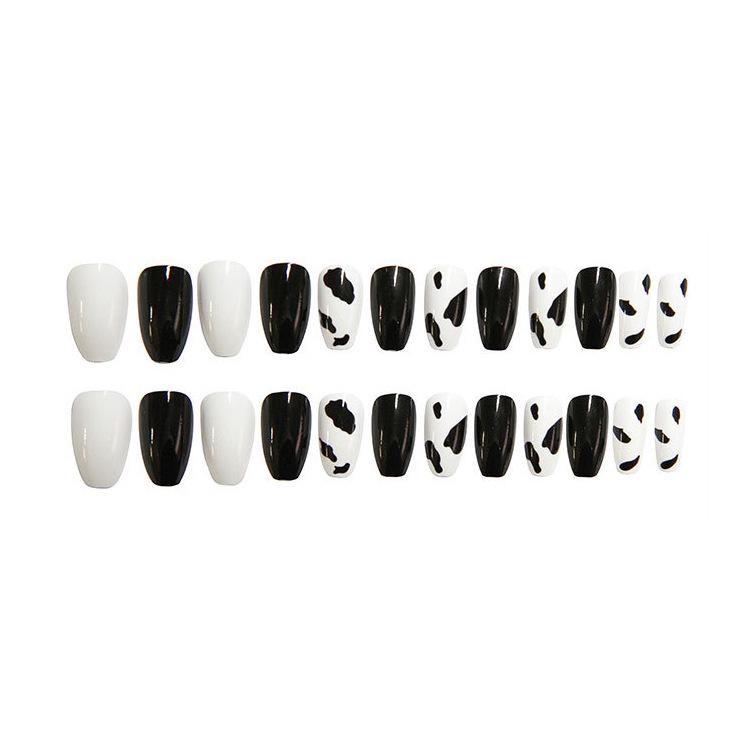 Cow Print Short Ballet Fake Nails - Black & White Removable Nail Stickers