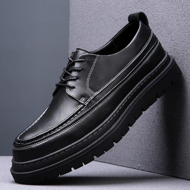 2025 Höst Herr Koreansk Stil Läderskor - Mångsidiga, Trendiga, Tjocksulade Brittiska Casual Sneakers