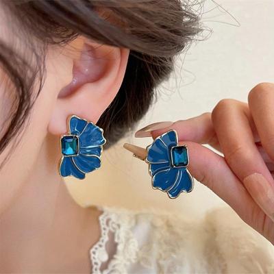 Marineblaue Farbe Blütenblatt Blume Emaille Koreanischer Stil Ohrstecker für Frauen Mädchen Liebe Ästhetik Alltag Minimalistischer Schmuck