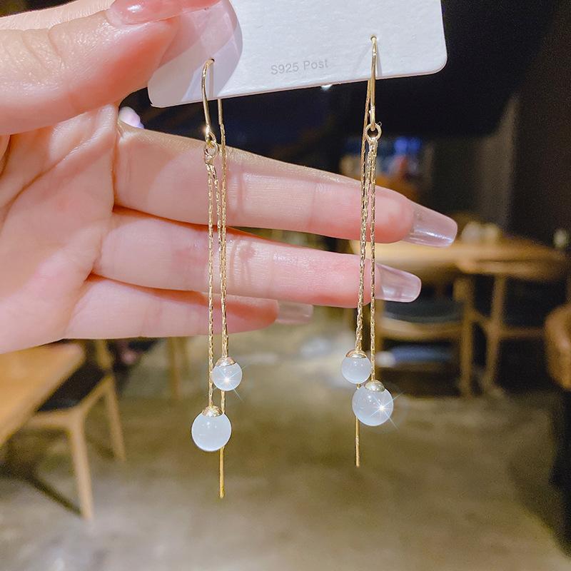 Simple Temperament Light Luxury Anti-lost Earrings Women's Fashion High Sense Tassel Versatile Super Fairy Personalized Earrings