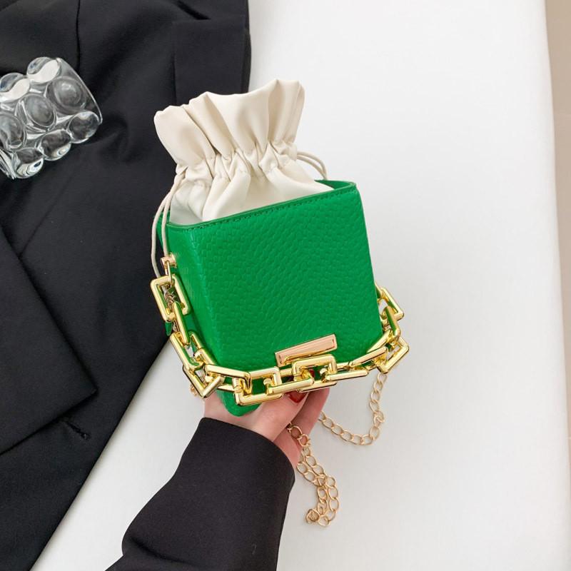 Stylish Modern Bucket Bag For Women In Trendy Colors Perfect For Daily Use