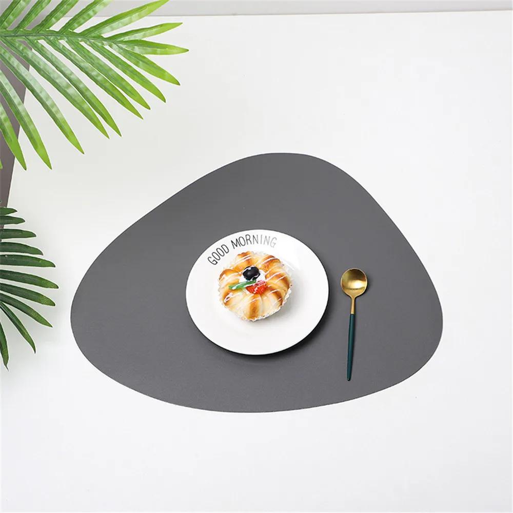 Mantel Individual de Cuero Triangular Manteles para Mesa de Comedor de Cocina Base para Filete Almohadillas Antideslizantes Aislantes Ins Decoración para Hogar Hotel Restaurante Nórdico
