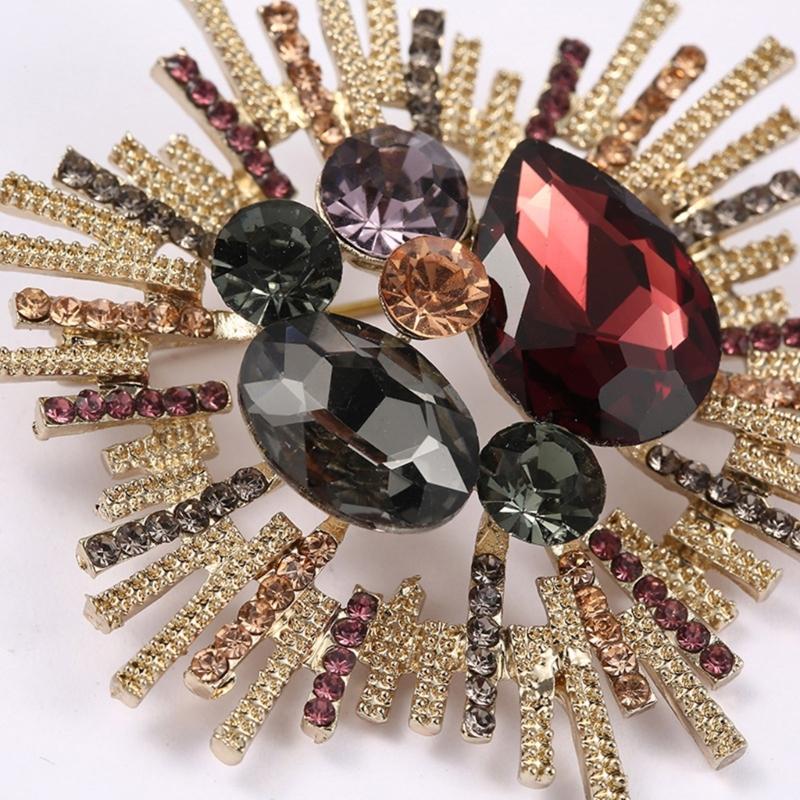 Artistic Rhinestones Brooch For Women Baroque Crystal Jewelry Vintage Lightweight Alloy Accessory For Bags Hats