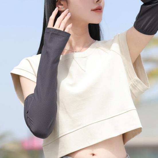 Women Sun Protection Sleeves, Cooling UV Protection Arm Sleeves with Thumb Hole, Breathable Loose Fit UV Blocking Sleeves for Hiking Cycling Driving
