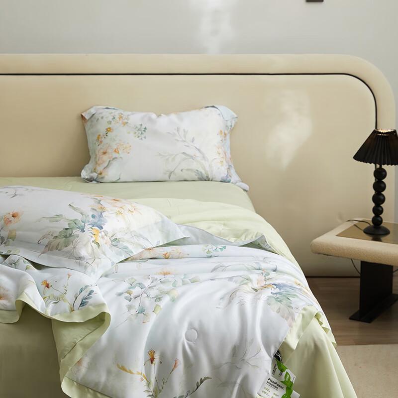 Woodpecker Tencel Summer Quilt