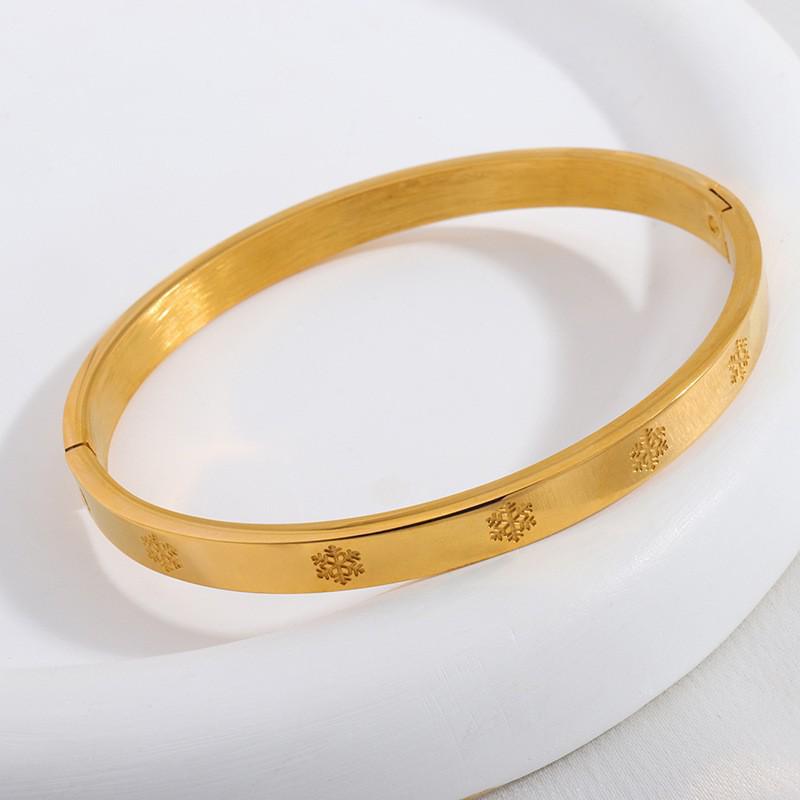 Starry Sky Silver Titanium Steel Bracelet for Women - High-End, Versatile, Full Diamond, Non-Fading Fashion Accessory