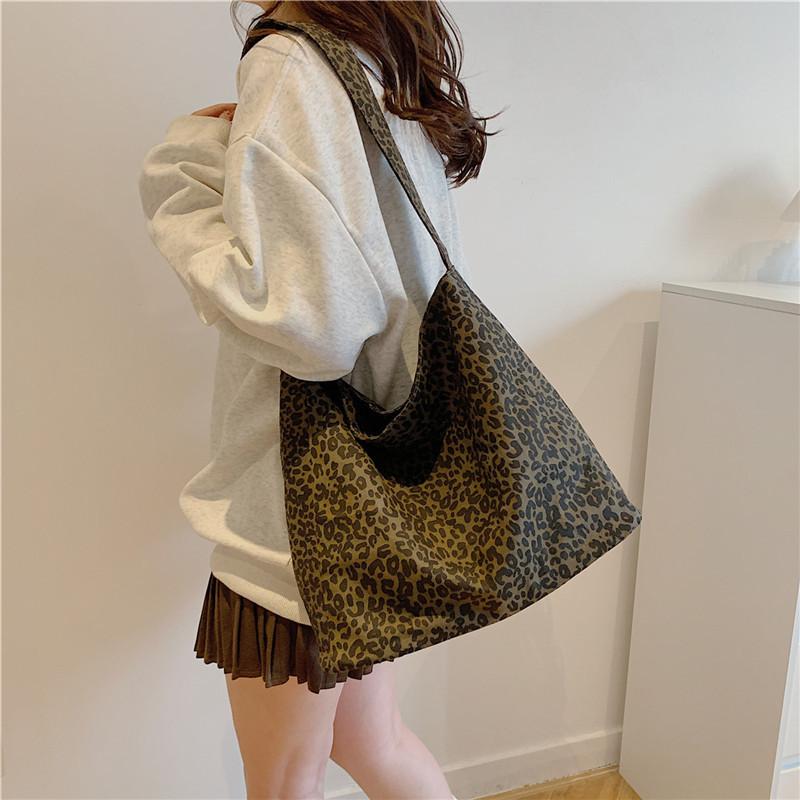 Tasche mit Leopardenmuster Damen große Kapazität 2025 neu Herbst und Winter Freizeit Canvas Schulter-Einkaufstasche Klasse Pendler Tragetasche