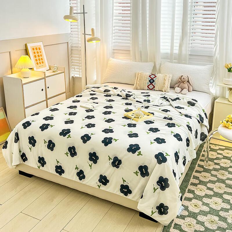 PLOVER Elegant Cooling Silk-Blend Lightweight Quilt