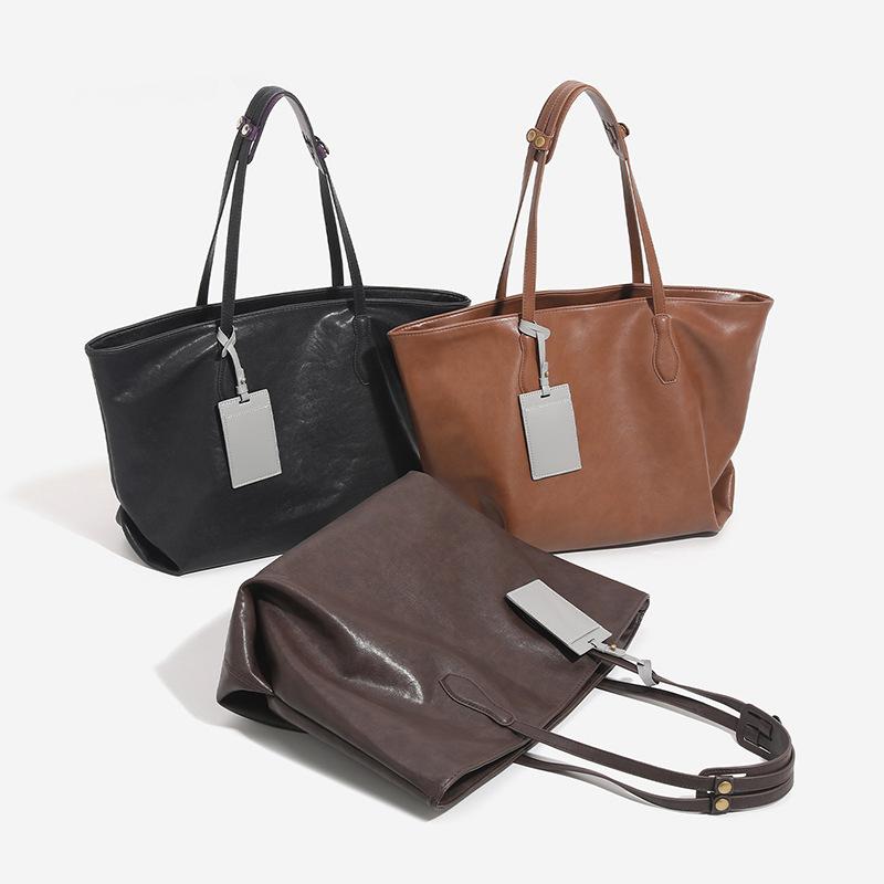 Neue modische Pendeltasche mit Nischen- und High-End-Gefühl, Einzelne Schulter-Achseltasche, Große Tragetasche für Damen für den Außenbereich