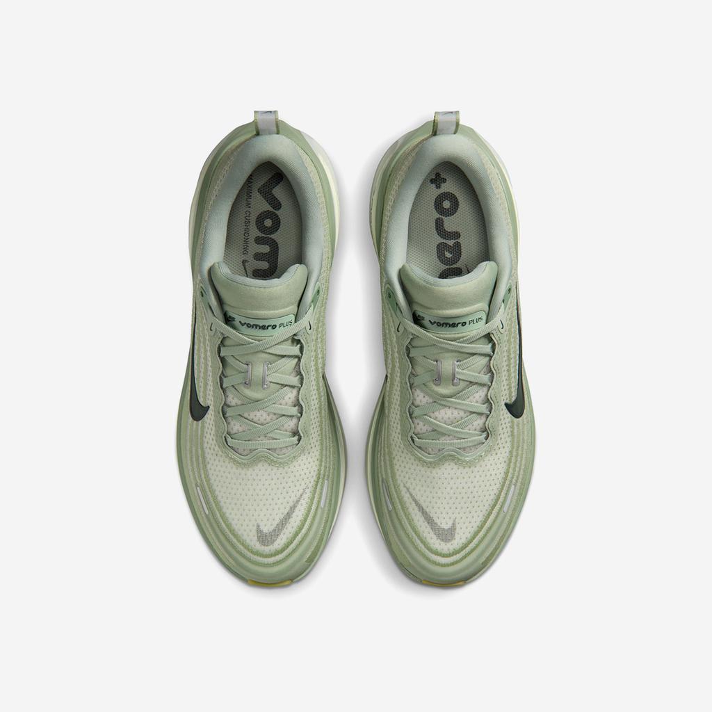 Nike Vomero Plus [HV8150-301]