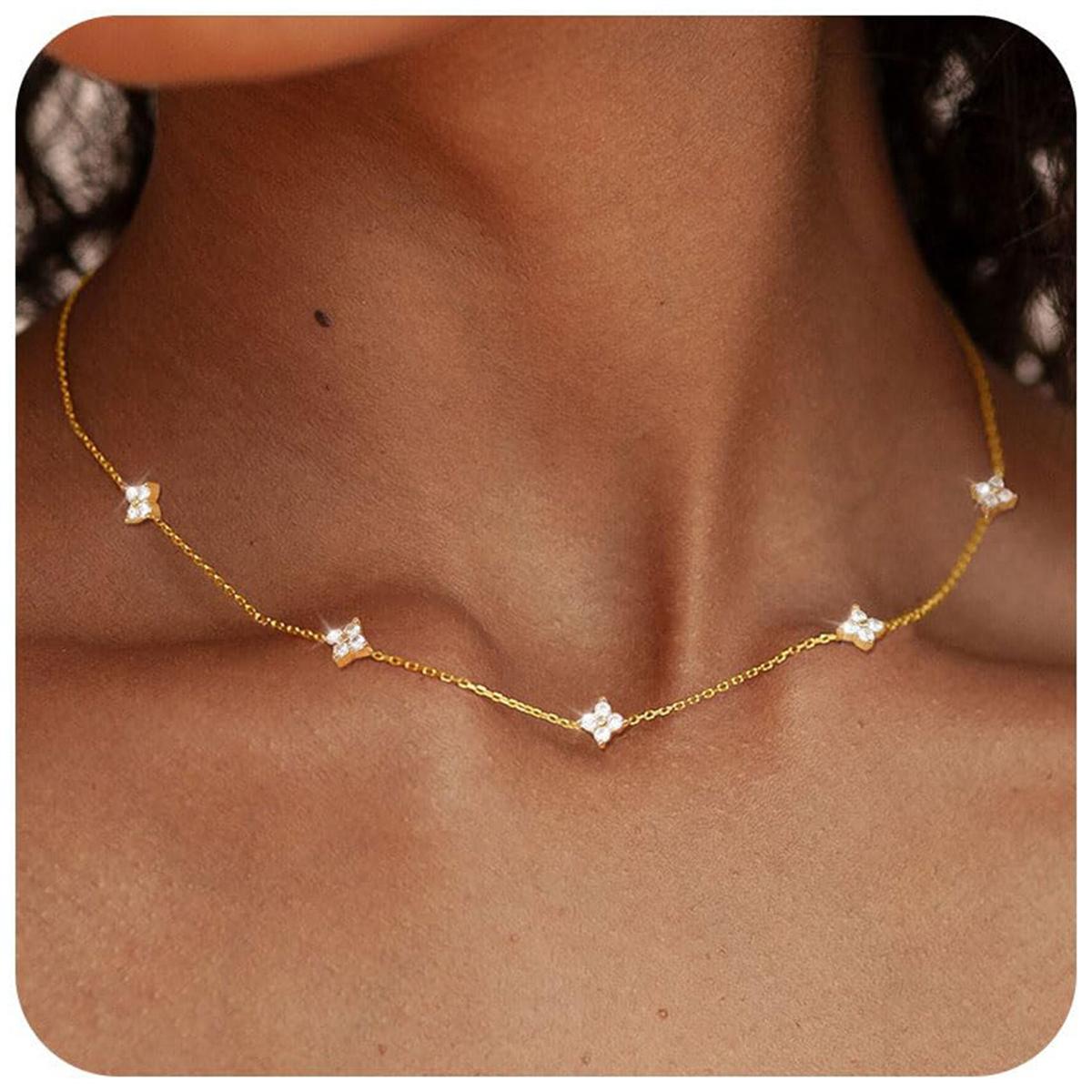 

Niche Light Luxury Zircon Flower Chain Necklace for Women Minimalist Gold Plated Sparkling Rhinestones Tassel Choker Jewelry