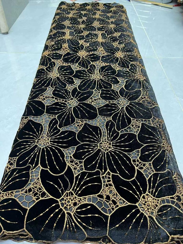 Luxury African Velvet Lace Fabric Nigerian Lace Fabric 2025 High Quality Embroidery Luxurious Wedding Dress For Women Dresses