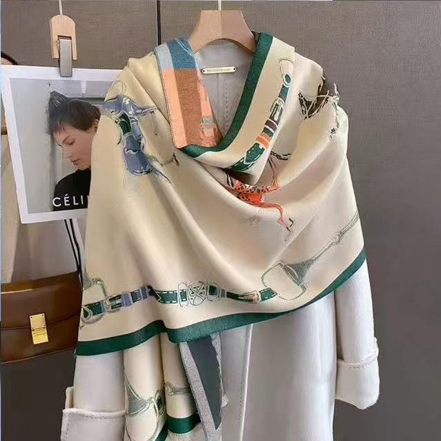 Korean Light Luxury Retro Equestrian Printing Imitation Cashmere Scarf Women'S Autumn And Winter Thickened Warm Scarf Fashionable Versatile Shawl