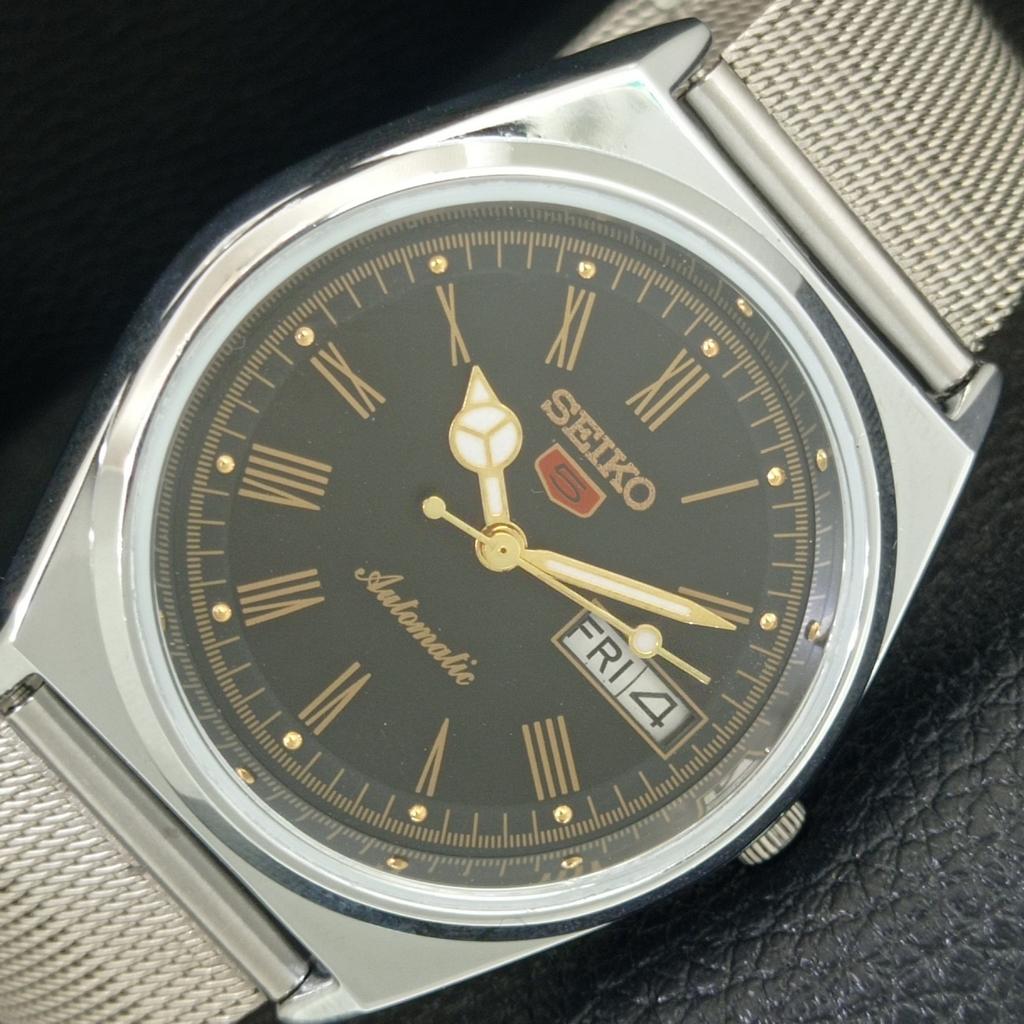 

REFURBISHED SEIKO 5 AUTOMATIC VINTAGE JAPAN MENS ROMAN FIGURE WATCH a442640-1