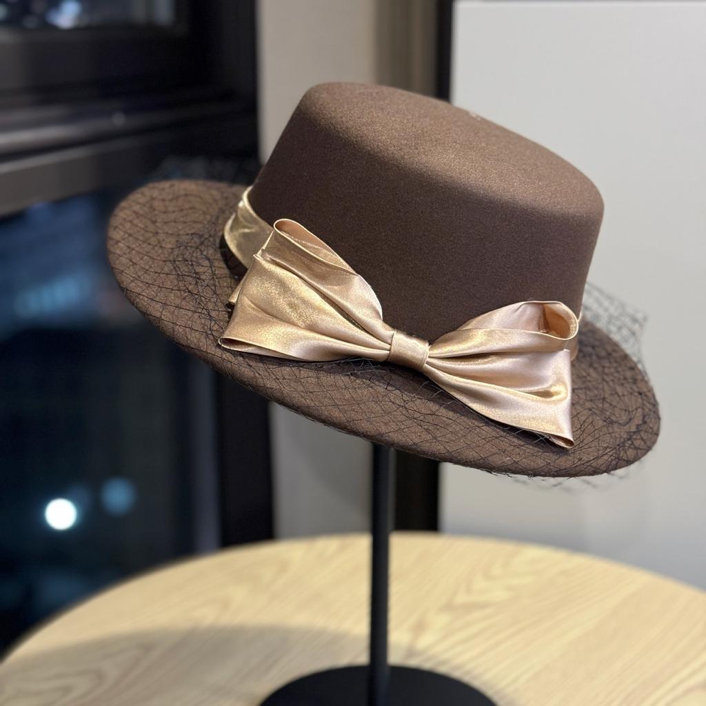French Hat for Women British Name Warm Face Small Flat Brim Dinner Hat Autumn and Winter New Bow Jazz Hat Trend