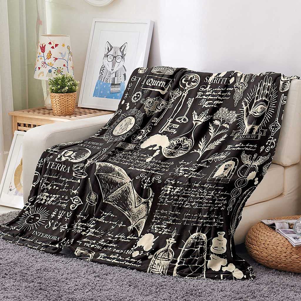 Halloween Witchy Witch Blanket Flannel Throw Blanket Lightweight Soft Cozy Sofa Bed Blanket for Men Women Teens Halloween Gifts