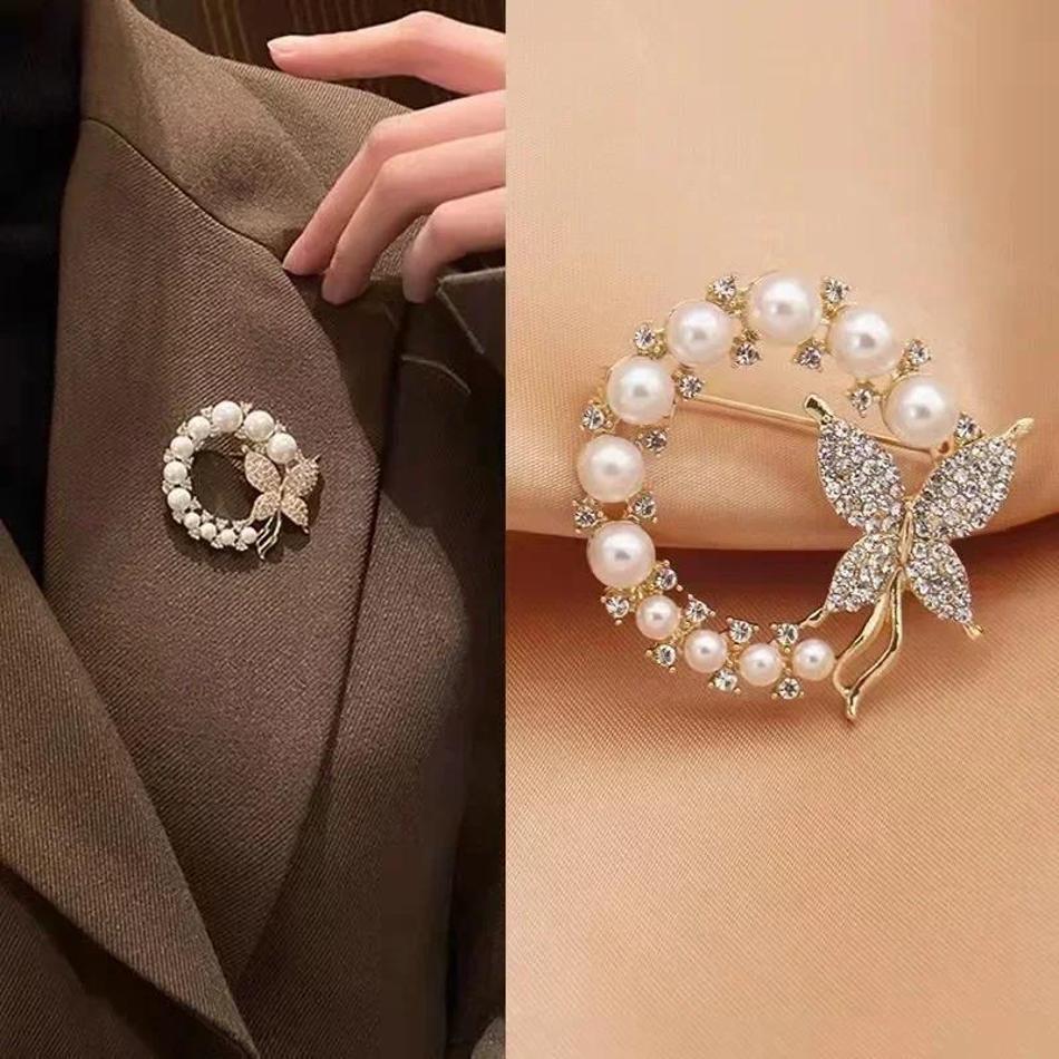 Butterfly Brooch Trend Elegant Circle Leaf Brooch Party Gift Creative Fashion Gifts Baroque Imitation Pearl Rhinestone Wreath