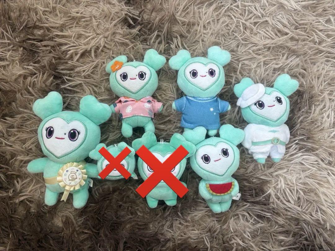 

[USED] TWICE Miburly bag charm