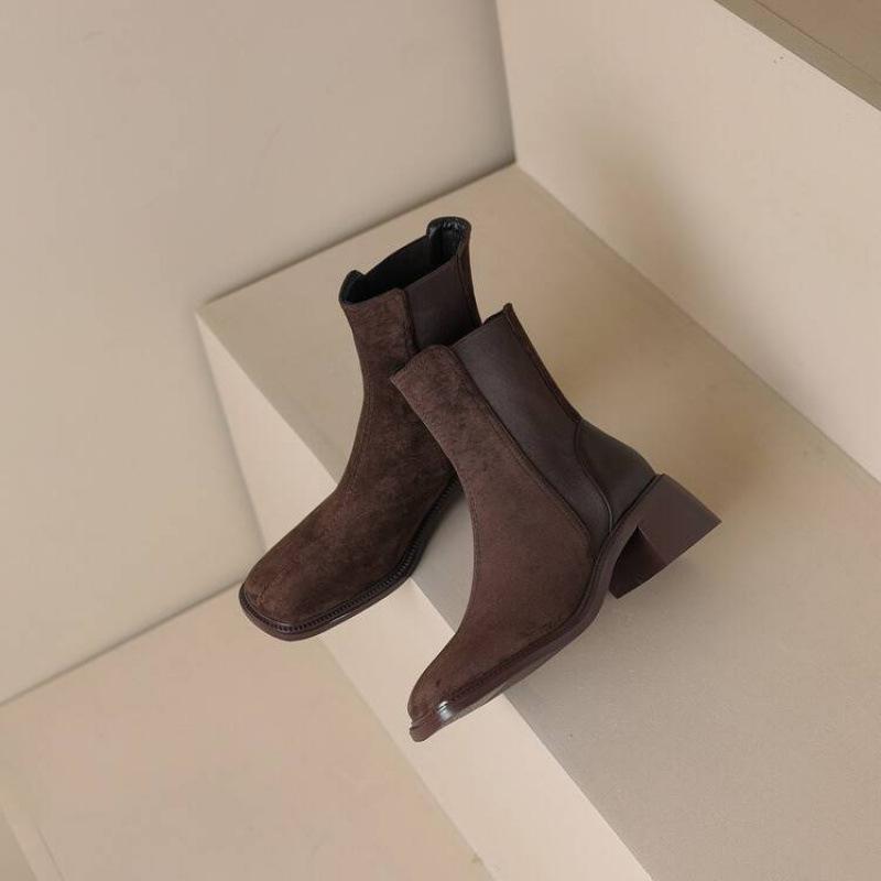 Herbst- und Winter Wildleder Martin Stiefel Gummisohle große Größe mittlerer Absatz Lederstiefel bequem quadratisch und koreanische Version der neuen quadratisch und ich