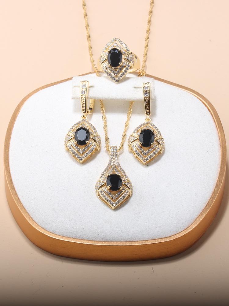 13-Farben Dubai Vergoldete Schmucksets für Damen Neu in Mode Hochzeitskleid Accessoires Afrikanische Braut 5-teilige Sets resizable beige