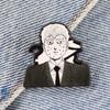 Reigen Arataka Emaille-Anstecknadel: Mob Psycho 100 Sci-Fi Anime-Anstecker für Hut- und Rucksackdekorationen.