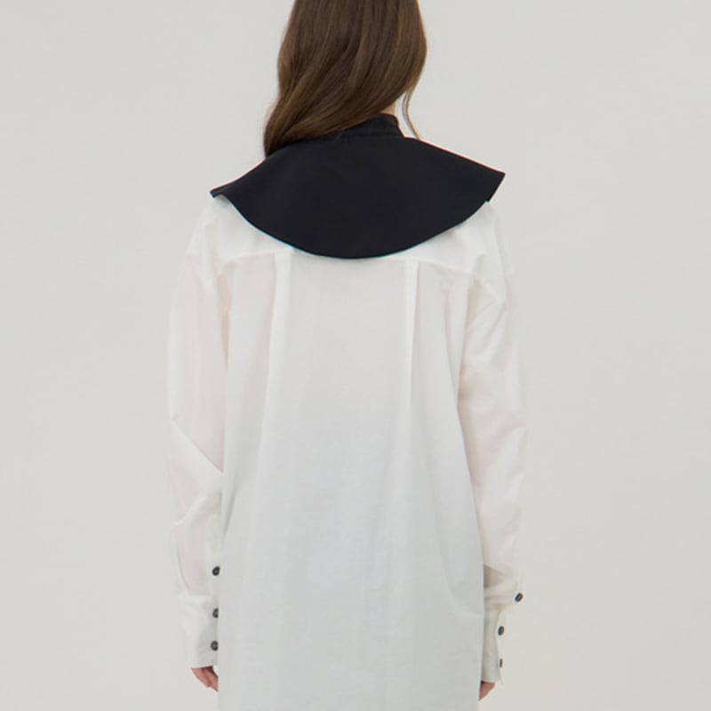 LEVHEARTED Motif Neck Cape - Black