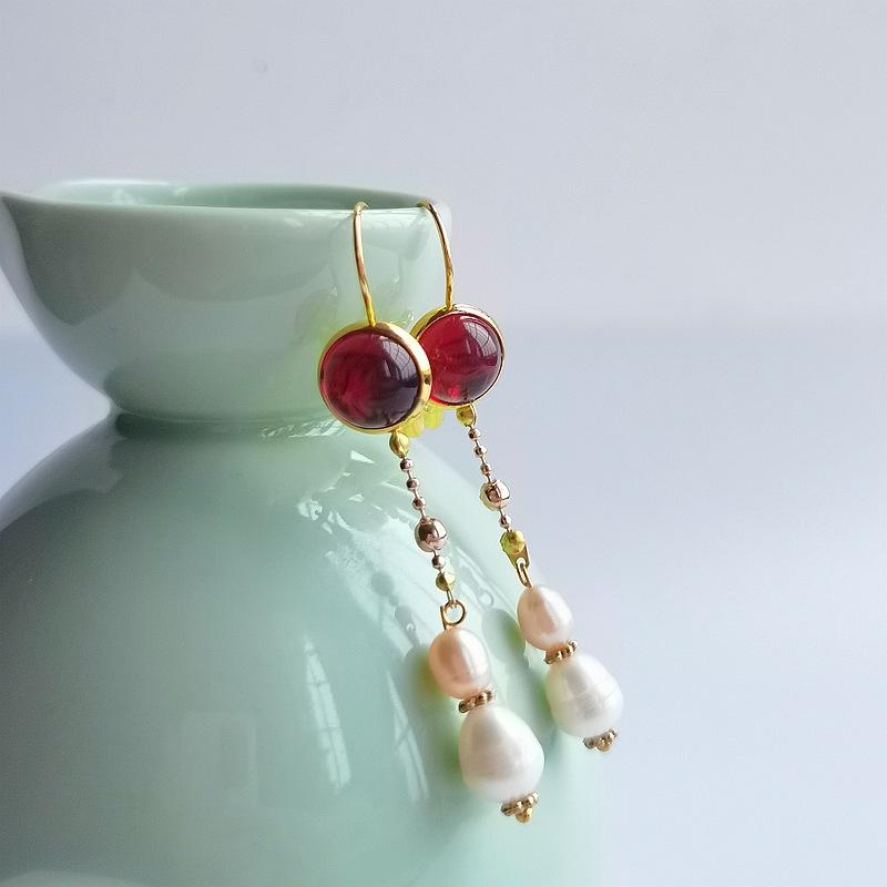 

Невеста в дворцовом стиле Cheongsam Xiuhe Dress Красные серьги Ретро-китайский стиль Древние жемчужные серьги Аксессуары Hanfu жемчужный