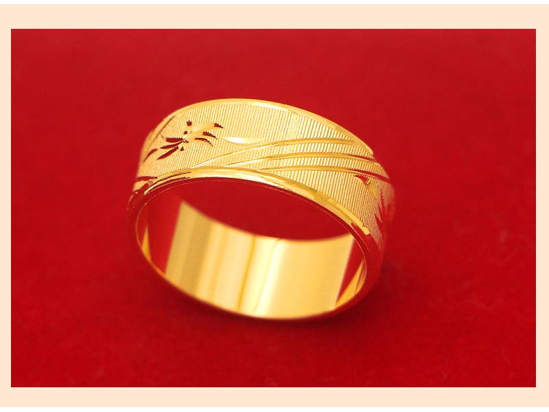 Elegant 24K Gold Electroplated Couple Rings with Matte Carved Pattern for Men and Women