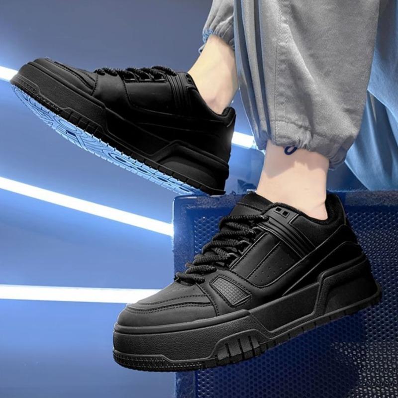 Spring New Men Small White Shoes Comfortable Casual Man Leather Shoes Flats Shoe Outdoor No Slip Walking Footwear Hommes