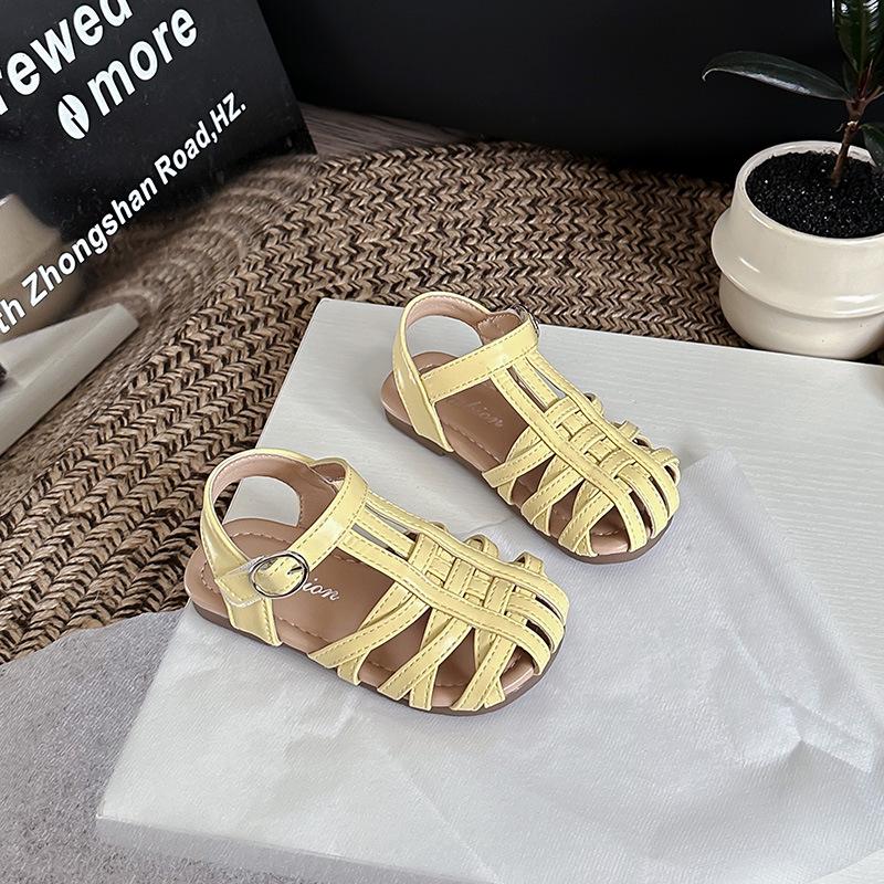 Korean Style Girls' Soft Sole Roman Sandals - Summer 2026 Woven Headband Design for Little Beach Lovers