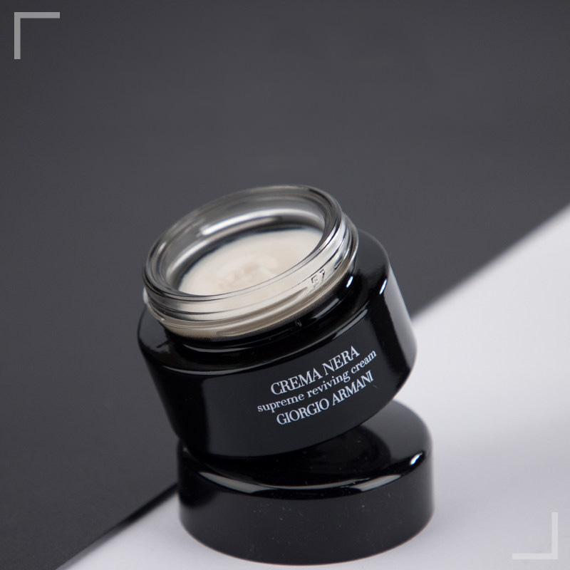 Armani Crema Nera Crema Rivitalizzante 15ml - Idratante Viso di Lusso per Regalo