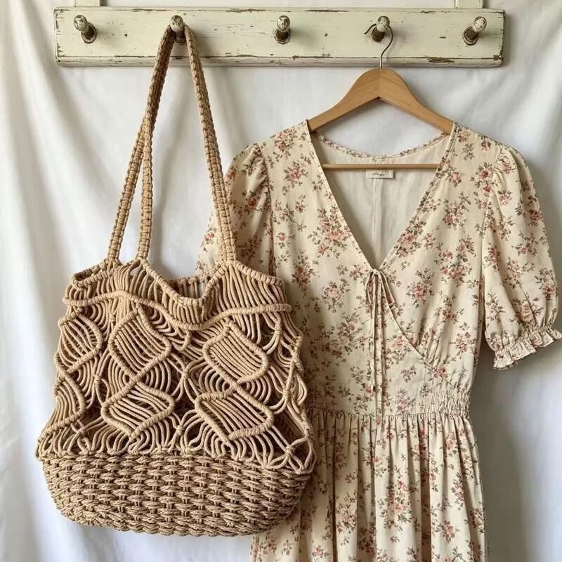 

Kairui Handmade Woven Straw Tote Bag
