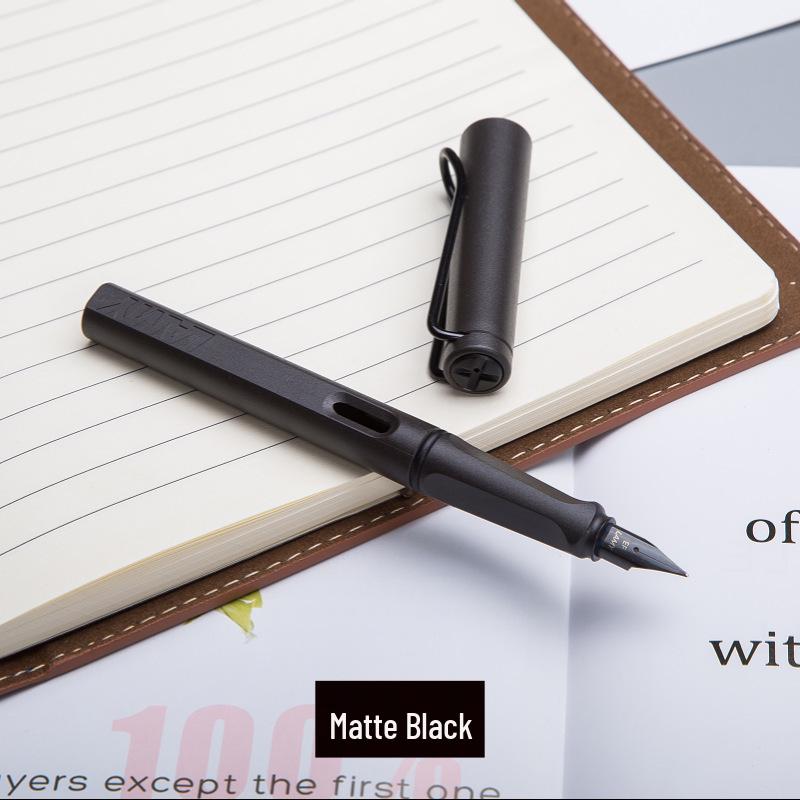 Lamy Safari Fountain Pen Gift Set with Engraving