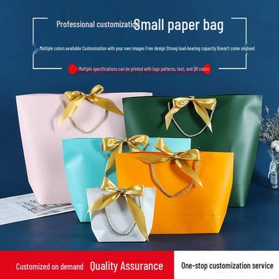 Colorful Christmas Gift Handbag: White Cardboard Bow Paper Bag for Clothing and Shopping
