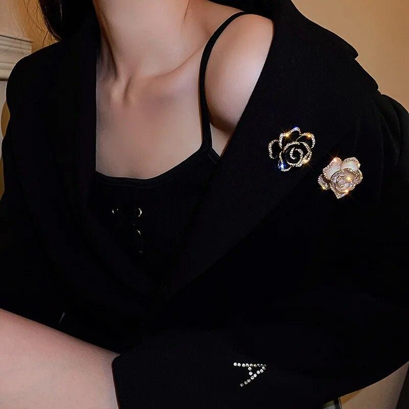 1Pc Fashion Luxury Rhinestone Imitation Pearl Pin for Women Fashion Clothes Corsage Jewelry Accessories