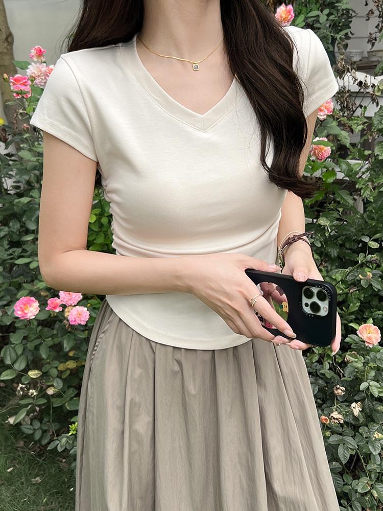 Cotton Short Sleeve T Shirt For Women With Pleated Design And Slim Fit For Casual Wear