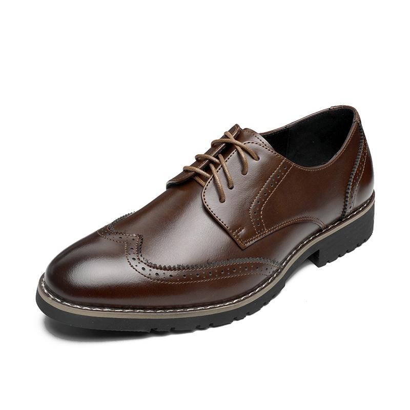 Herresko i skinn for forretningsbruk Moteabel gentleman-stil Daglig kontor utendørs fritidsselskap Bryllup formelle elegante sko
