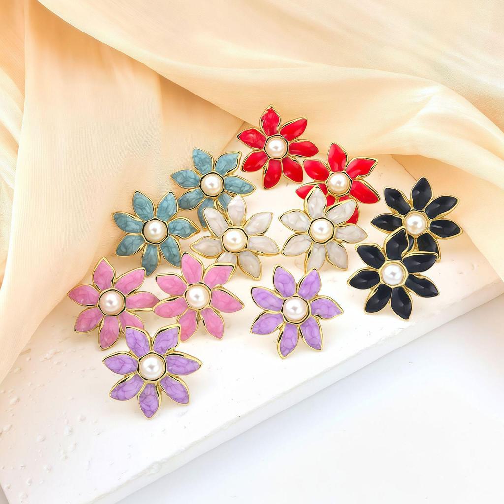 Elegant Vintage-Style Pearl and Flower Drip Earrings for Women, Luxurious Stainless Steel Design