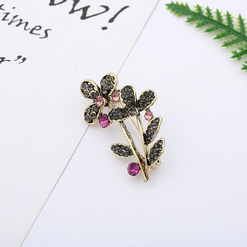 Broche animal incrustée de perles – Bijou de corsage en alliage style dessin animé en forme de goutte d'huile pour femme