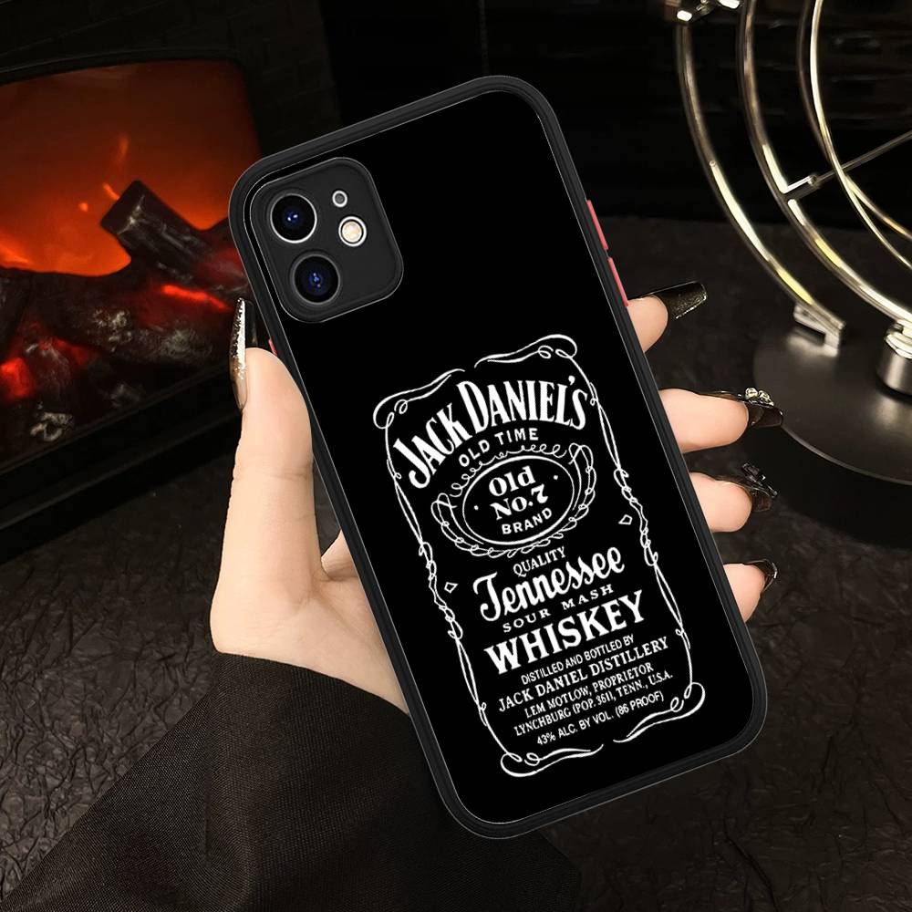 Klassische Whiskey-Logos J-Jack D-DanielS Handyhüllen für iPhone 16 15 14 Plus 13 12 11 Pro Max Matt Oft Stoßfänger Handyhülle